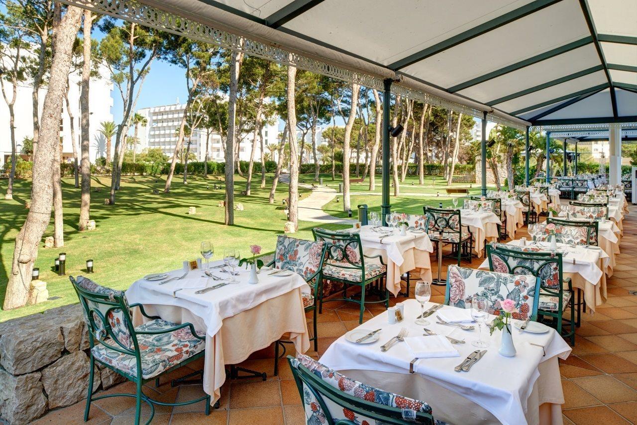 Hipotels Hipocampo Palace & Spa Кала Милор Екстериор снимка The restaurant