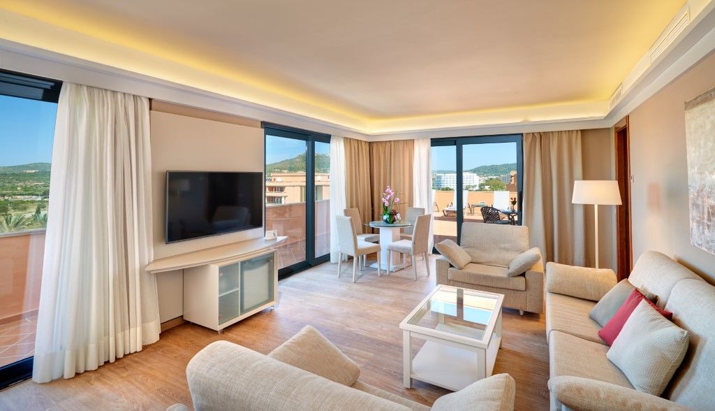 Hipotels Hipocampo Palace & Spa Кала Милор Екстериор снимка Suite